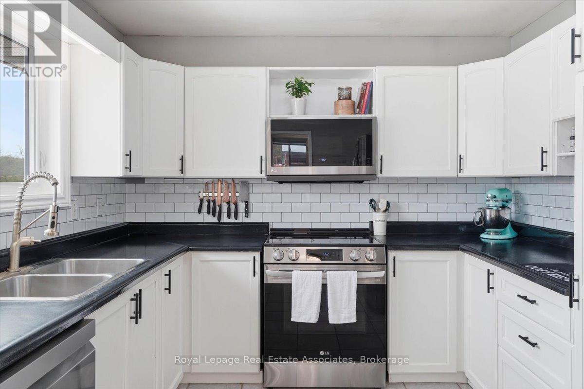 649 Bigford Road, Quinte West (Murray Ward), Ontario  K0K 1H0 - Photo 11 - X12876866