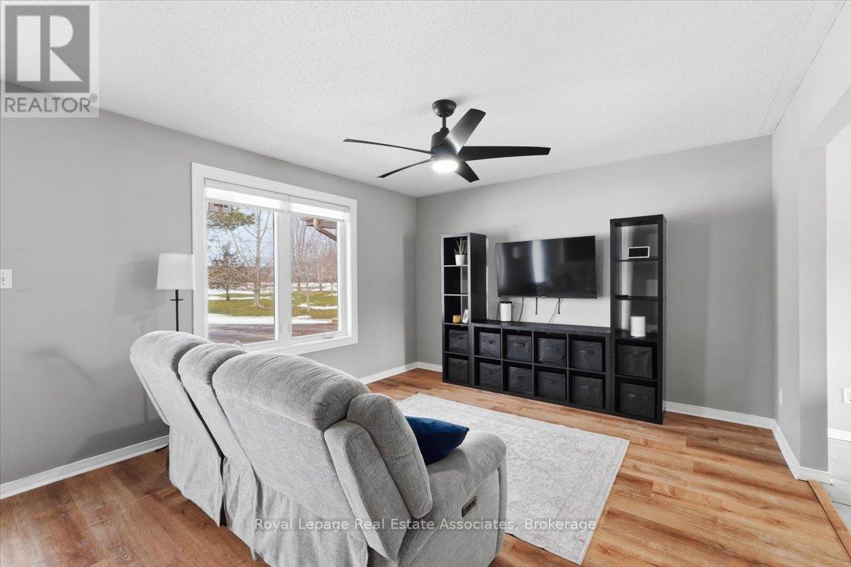 649 Bigford Road, Quinte West (Murray Ward), Ontario  K0K 1H0 - Photo 6 - X12876866