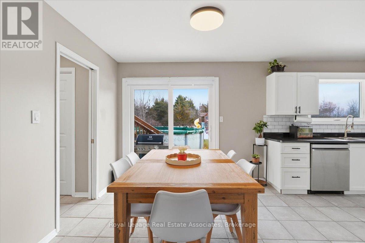 649 Bigford Road, Quinte West (Murray Ward), Ontario  K0K 1H0 - Photo 8 - X12876866