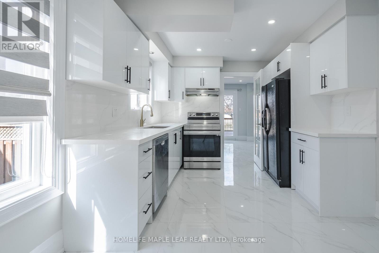 42 Puritan Court, Hamilton (Stoney Creek), Ontario  L8E 4L1 - Photo 13 - X12876902