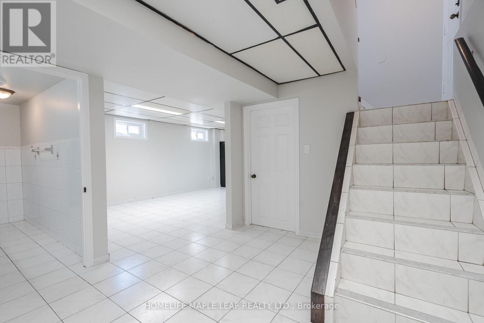 42 Puritan Court, Hamilton (Stoney Creek), Ontario  L8E 4L1 - Photo 35 - X12876902