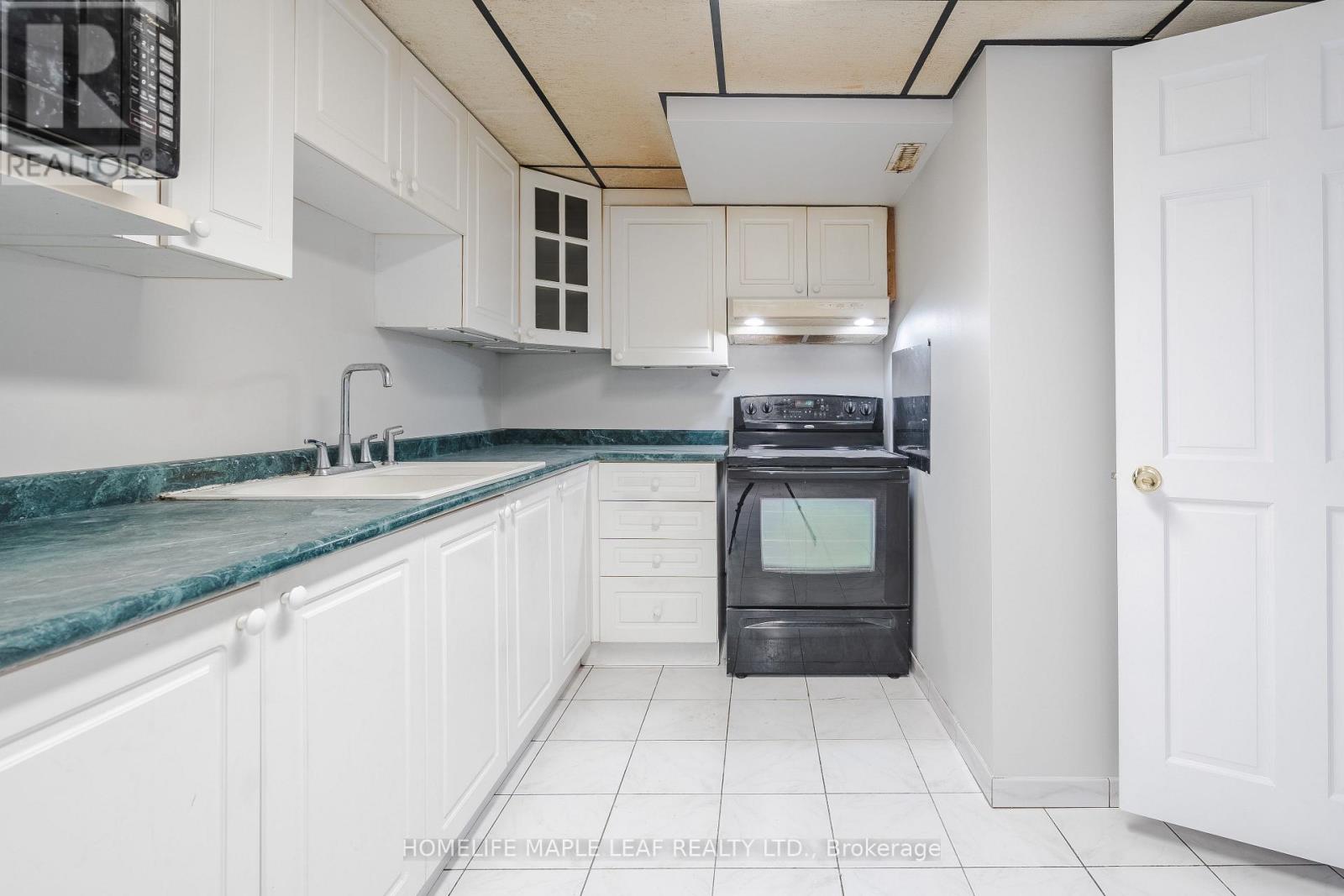 42 Puritan Court, Hamilton (Stoney Creek), Ontario  L8E 4L1 - Photo 40 - X12876902