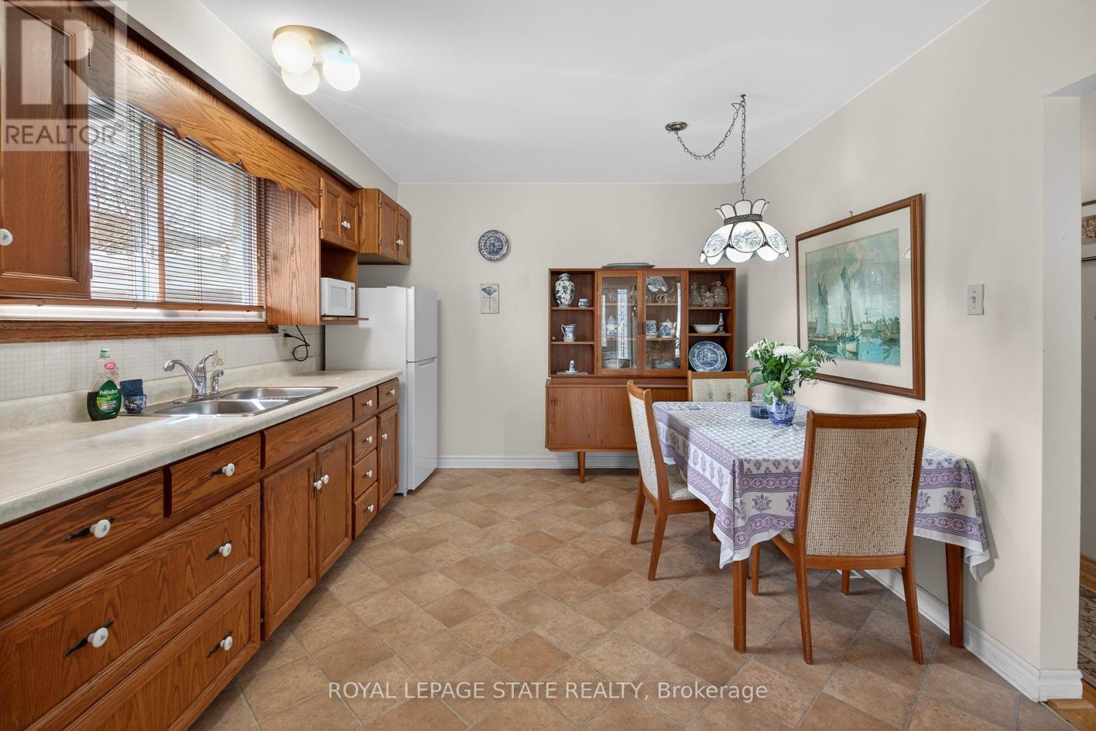 34 Helen Street, Hamilton (Dundas), Ontario  L9H 1N3 - Photo 10 - X12876918