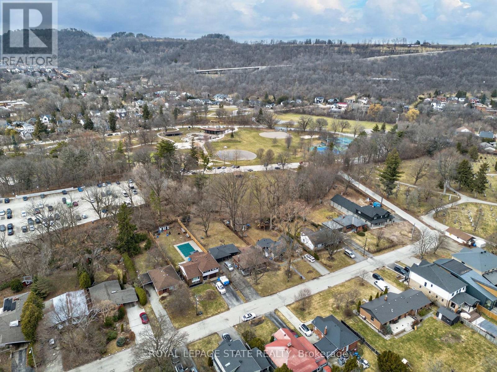 34 Helen Street, Hamilton (Dundas), Ontario  L9H 1N3 - Photo 40 - X12876918