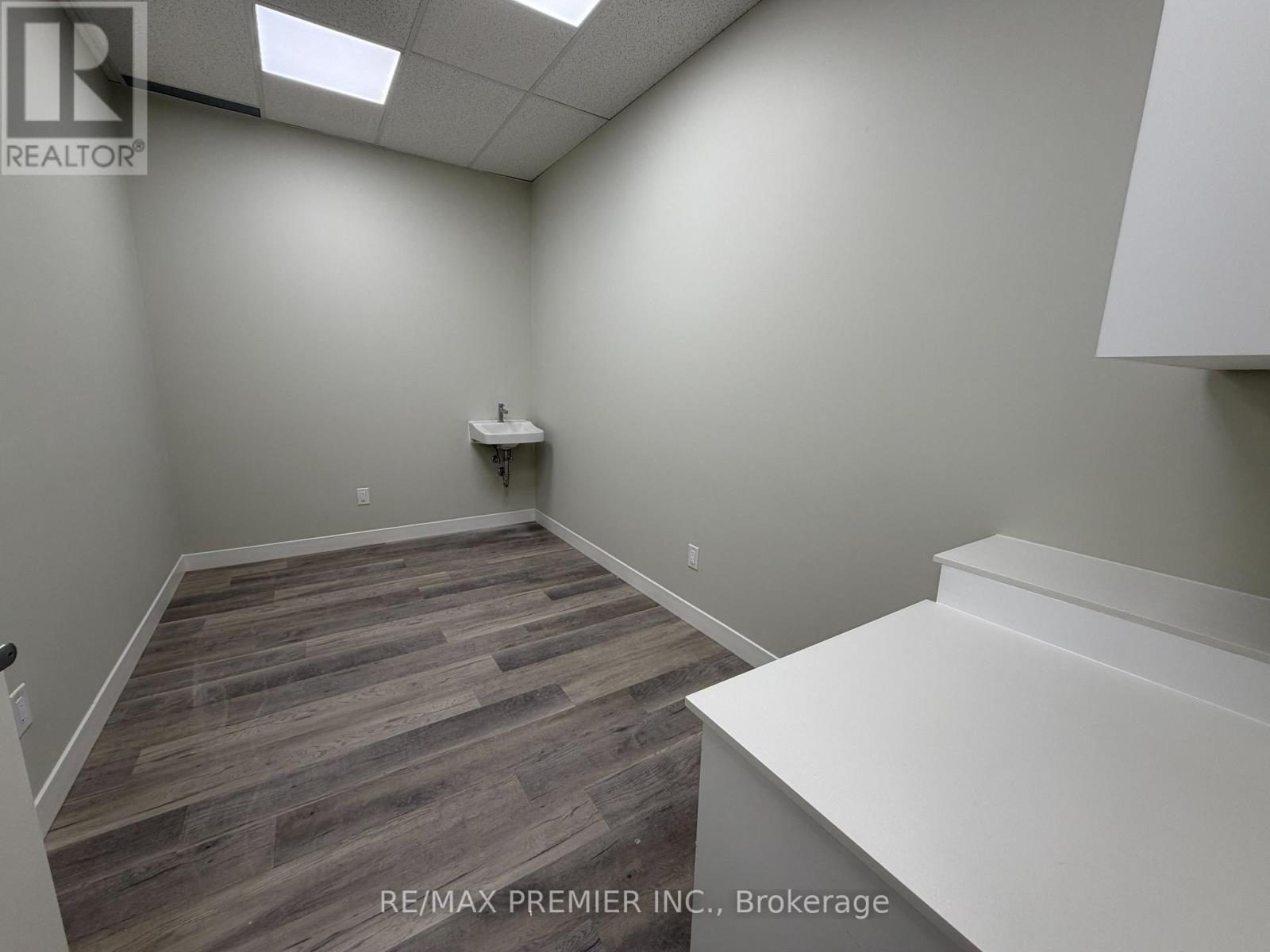 102-02 - 3 Cross Street, Welland (Welland Downtown), Ontario  L3B 5X6 - Photo 18 - X12876986