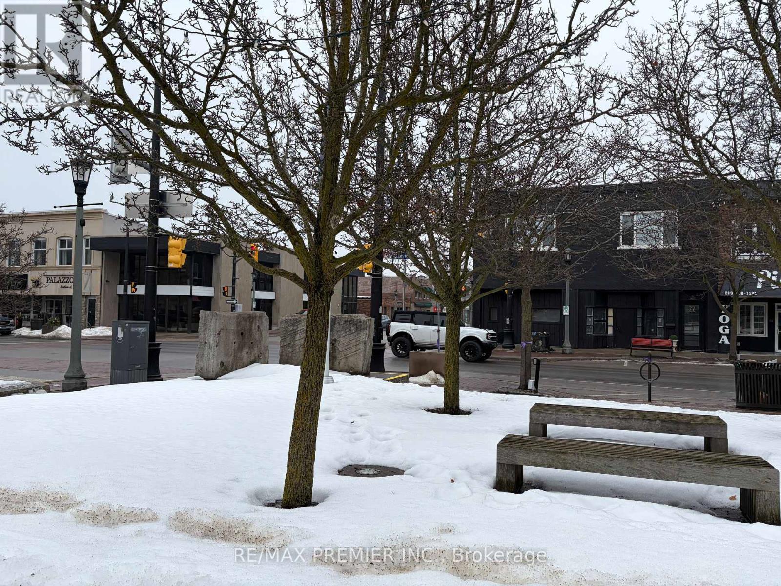 102-02 - 3 Cross Street, Welland (Welland Downtown), Ontario  L3B 5X6 - Photo 8 - X12876986