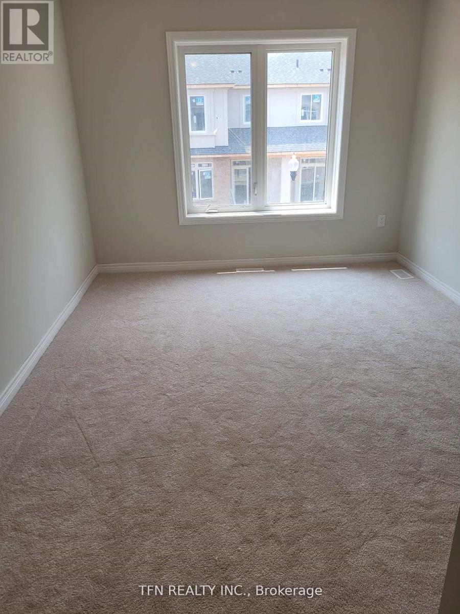 33 - 40 Zinfandel Drive, Hamilton (Fruitland), Ontario  L8K 0L1 - Photo 7 - X12876994