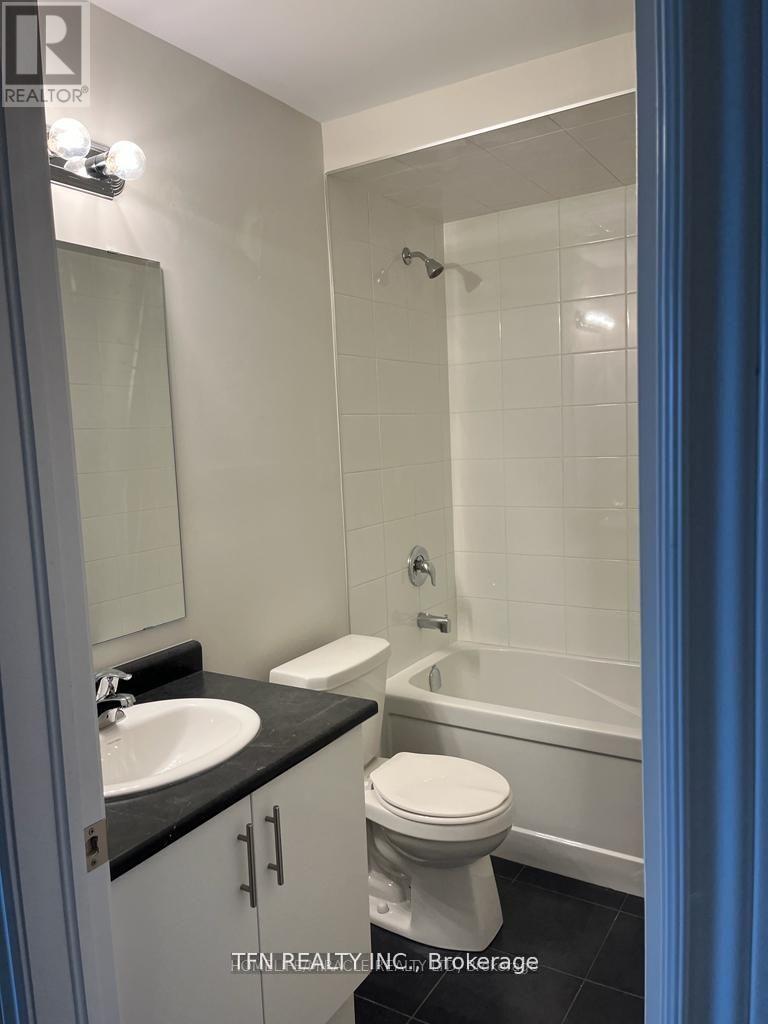 33 - 40 Zinfandel Drive, Hamilton (Fruitland), Ontario  L8K 0L1 - Photo 9 - X12876994