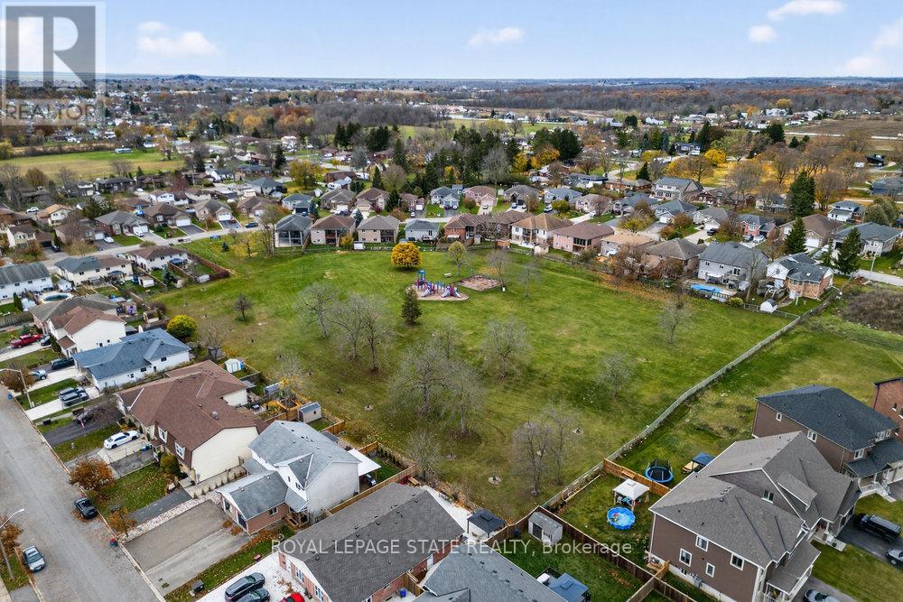 60 Saturn Road, Port Colborne (Main Street), Ontario  L3K 6E1 - Photo 33 - X12876998