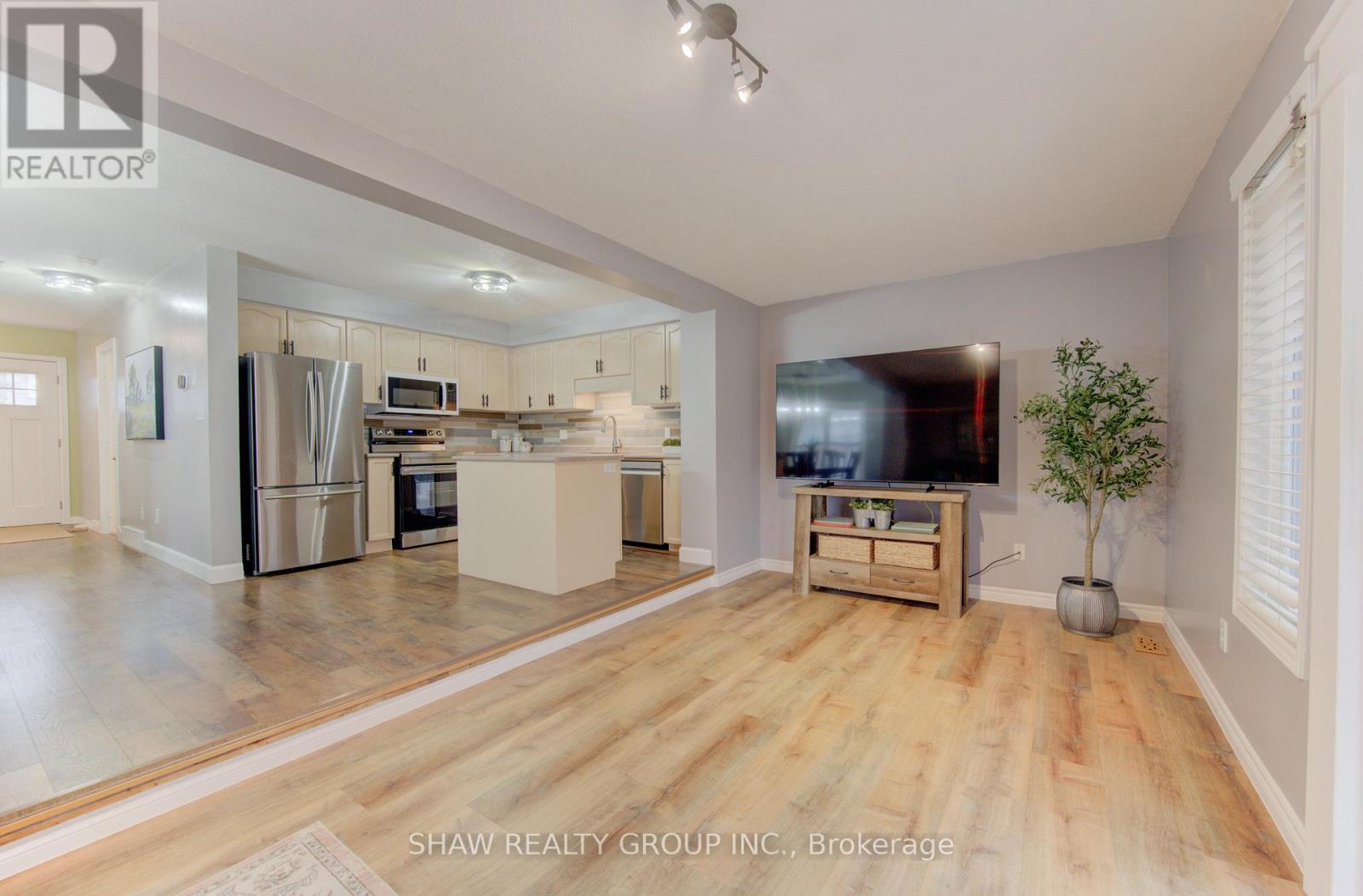 B - 661 Jacob Lane, Waterloo, Ontario  N2V 2G9 - Photo 18 - X12877060