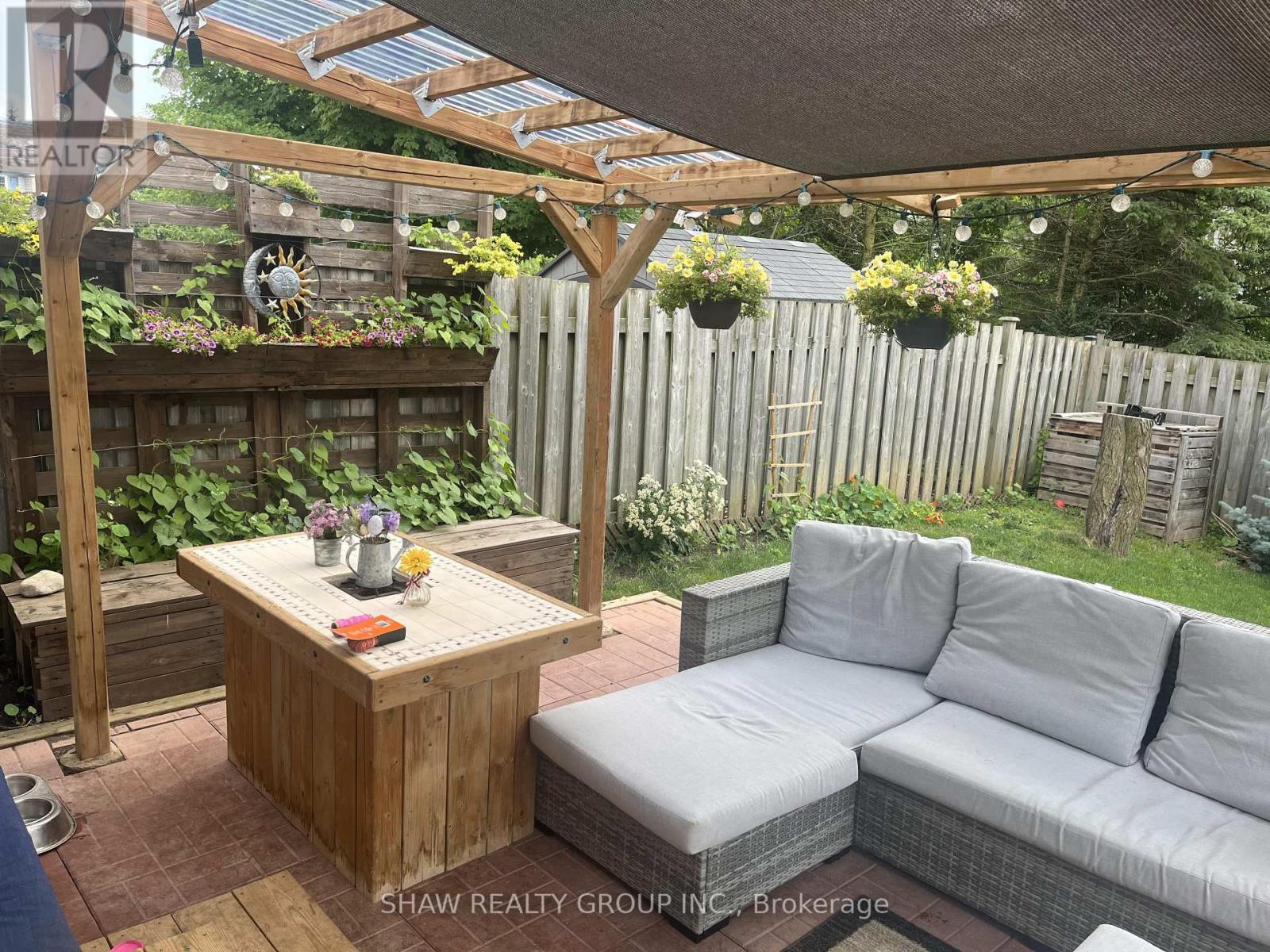 B - 661 Jacob Lane, Waterloo, Ontario  N2V 2G9 - Photo 33 - X12877060