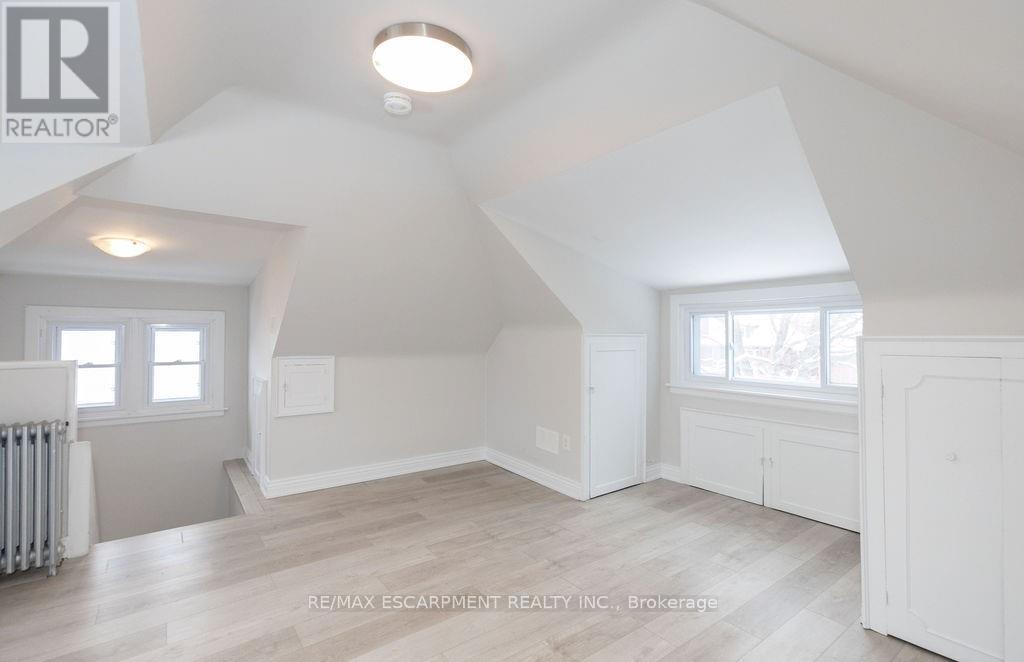 2 - 22 Prospect Street S, Hamilton (Stipley), Ontario  L8M 2Z1 - Photo 16 - X12877092