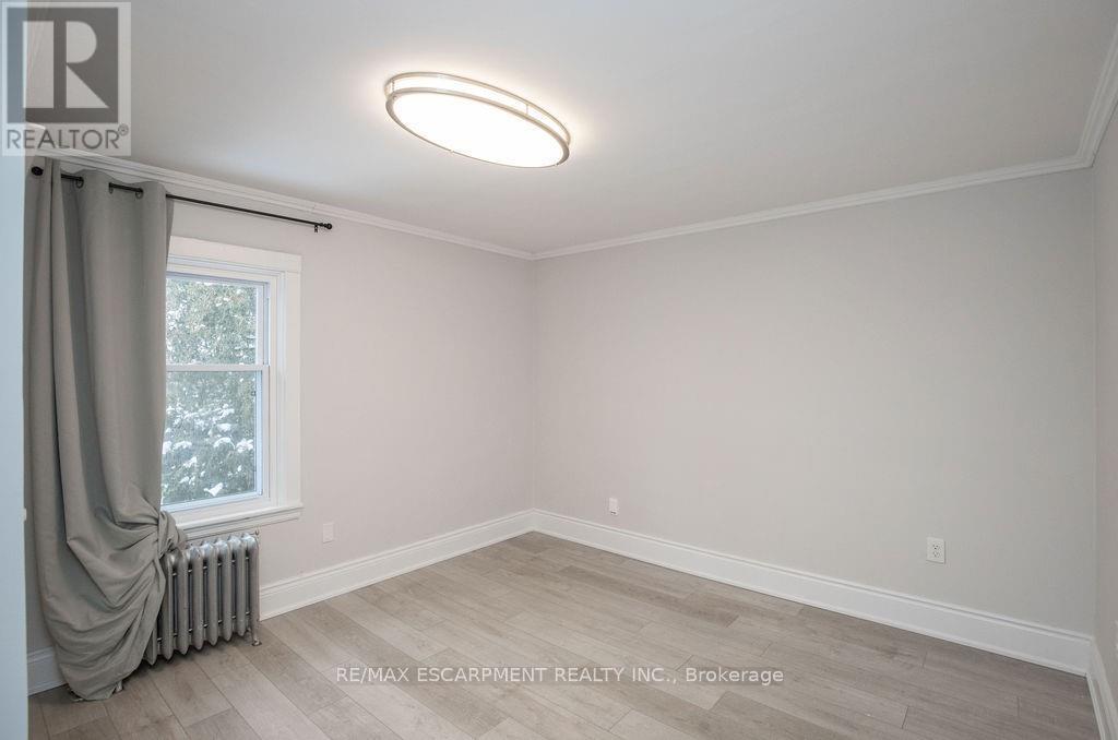 2 - 22 Prospect Street S, Hamilton (Stipley), Ontario  L8M 2Z1 - Photo 2 - X12877092