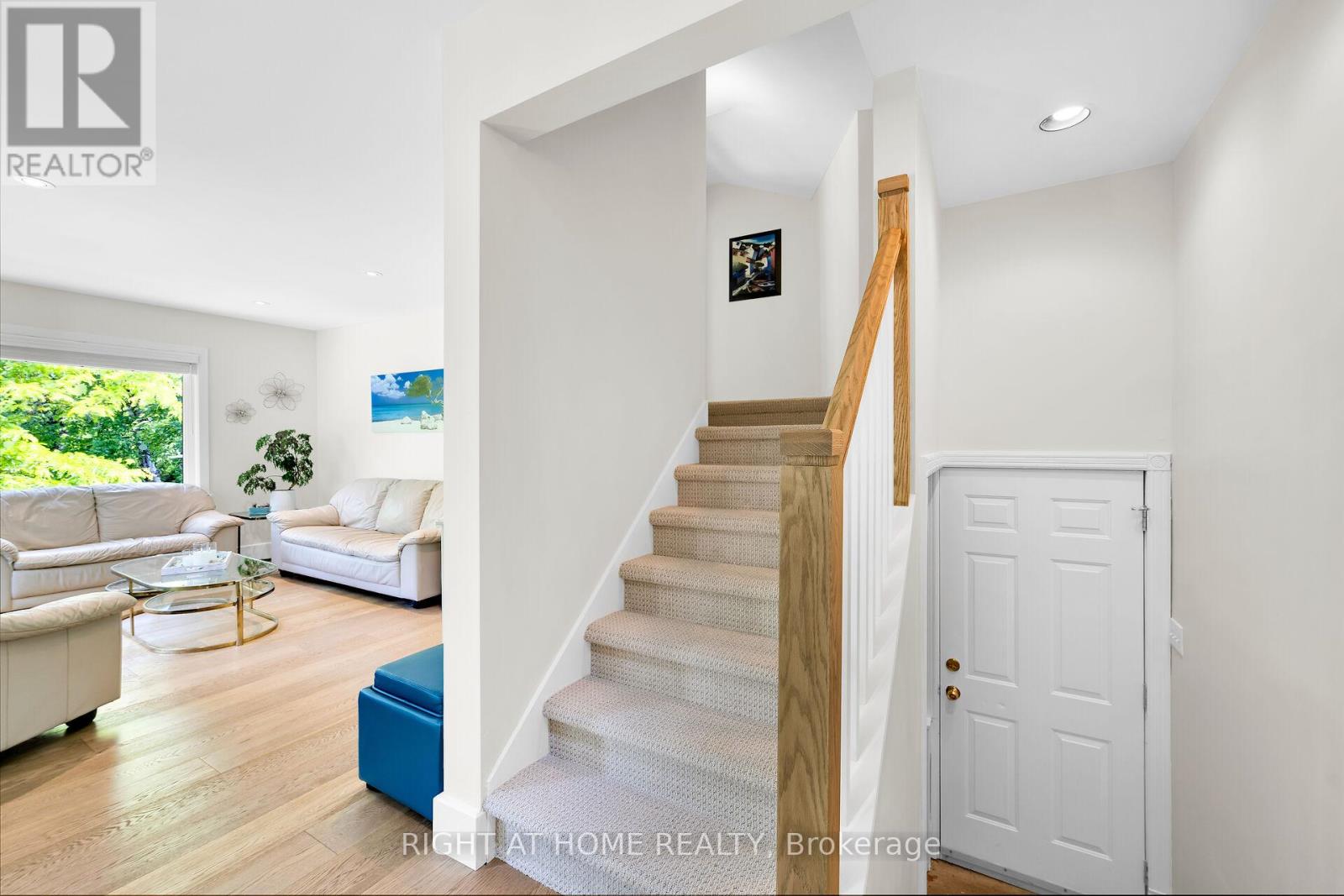 140 Wellington Street, Hamilton (Waterdown), Ontario  L0R 2H0 - Photo 19 - X12877100