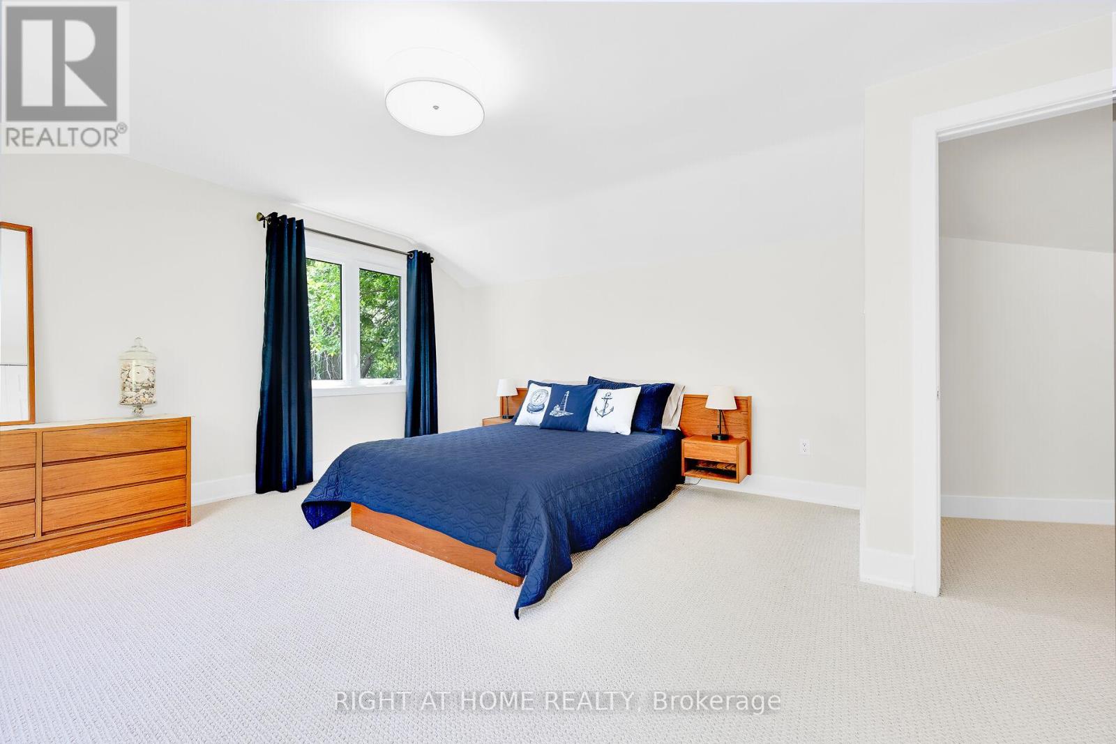 140 Wellington Street, Hamilton (Waterdown), Ontario  L0R 2H0 - Photo 20 - X12877100