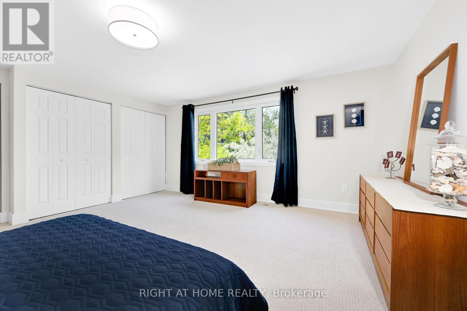 140 Wellington Street, Hamilton (Waterdown), Ontario  L0R 2H0 - Photo 21 - X12877100