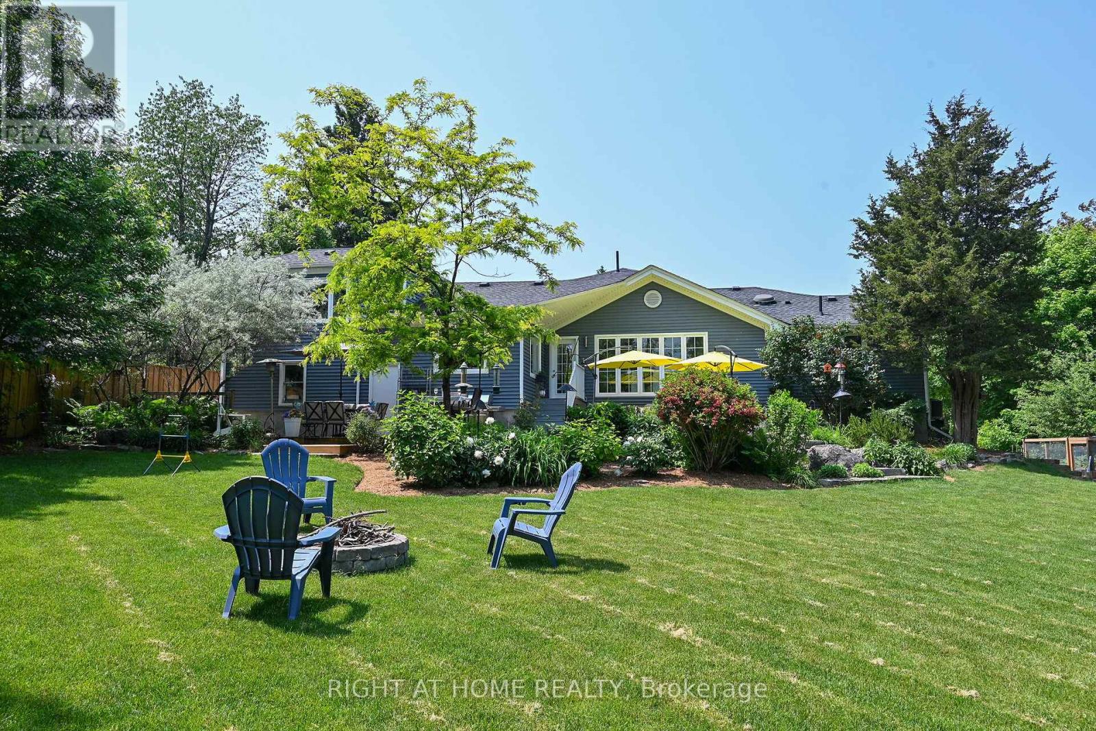 140 Wellington Street, Hamilton (Waterdown), Ontario  L0R 2H0 - Photo 33 - X12877100