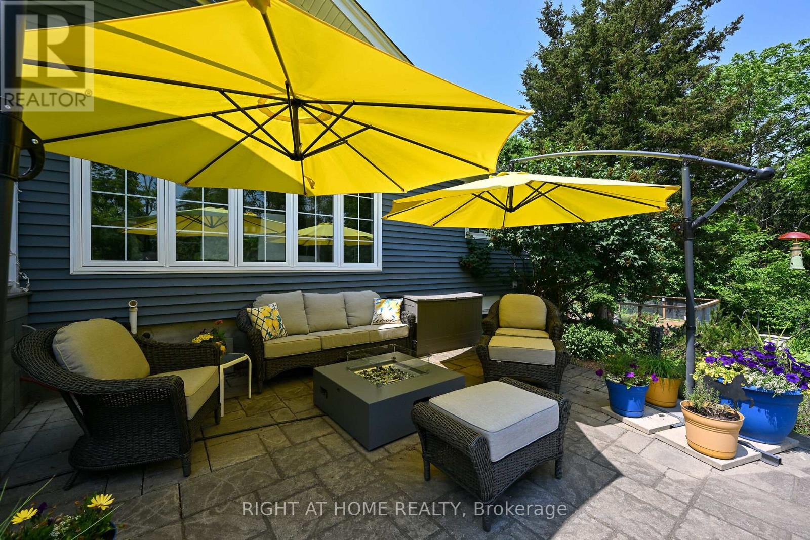 140 Wellington Street, Hamilton (Waterdown), Ontario  L0R 2H0 - Photo 35 - X12877100