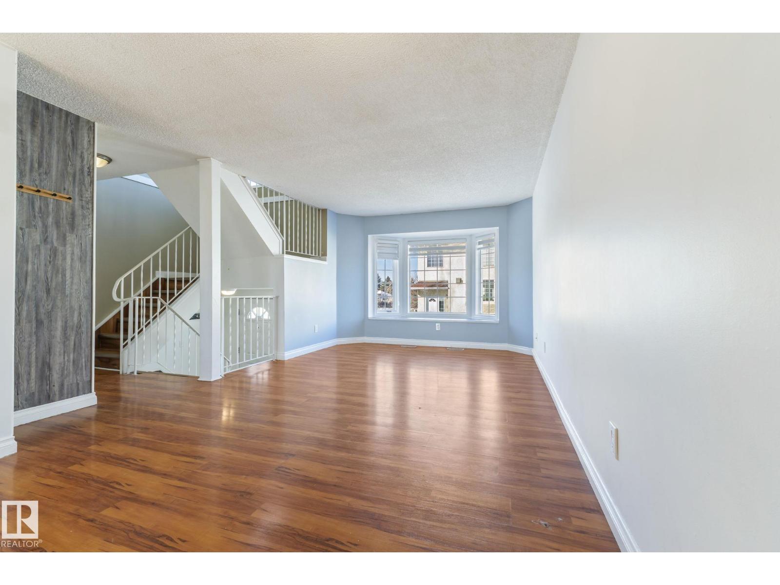 4927 19 Av Nw, Edmonton, Alberta  T6L 7C1 - Photo 5 - E4477126