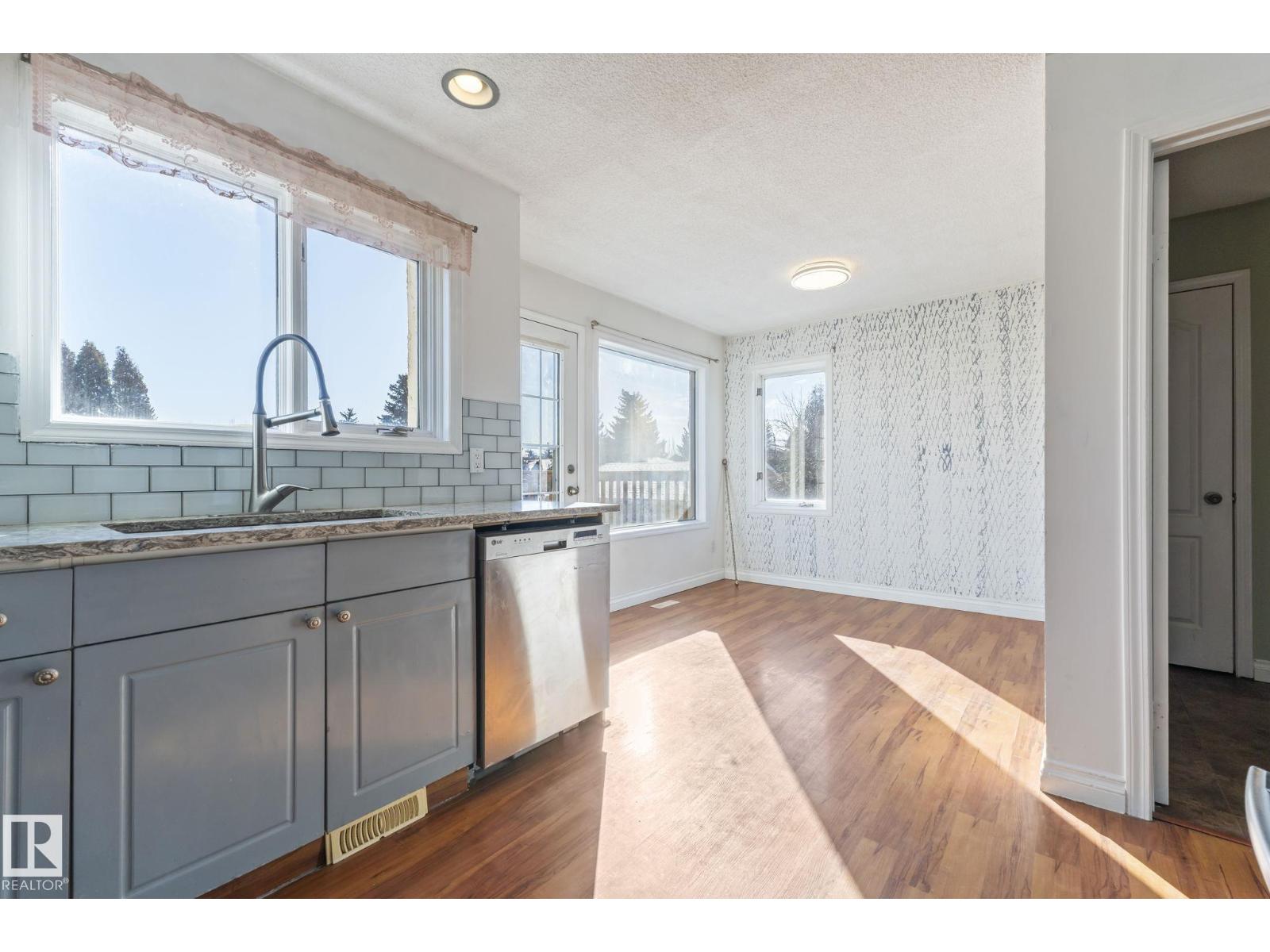 4927 19 Av Nw, Edmonton, Alberta  T6L 7C1 - Photo 13 - E4477126