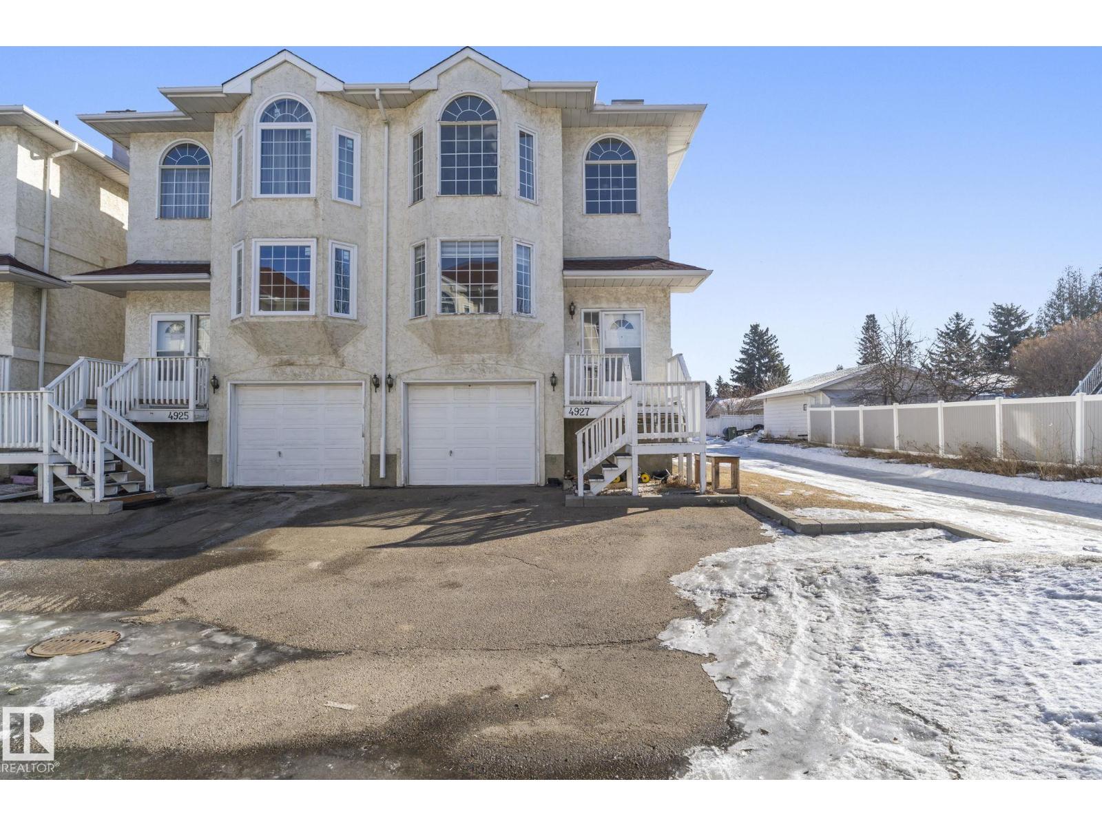 4927 19 AV NW, edmonton, Alberta