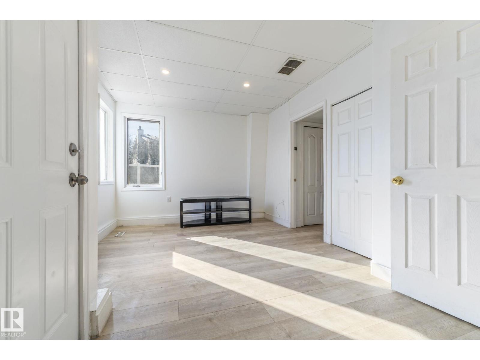 4927 19 Av Nw, Edmonton, Alberta  T6L 7C1 - Photo 36 - E4477126