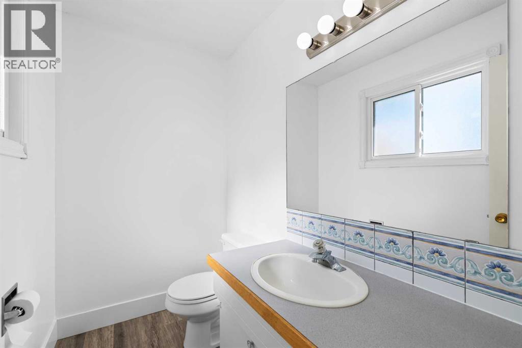 1007 Hunterston Place Nw, Calgary, Alberta  T2K 4N5 - Photo 18 - A2287224