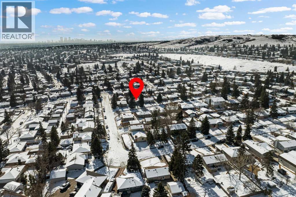 1007 Hunterston Place Nw, Calgary, Alberta  T2K 4N5 - Photo 49 - A2287224