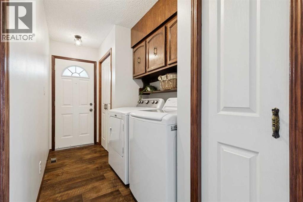 406 Queensland Place Se, Calgary, Alberta  T2J 5C9 - Photo 22 - A2291444