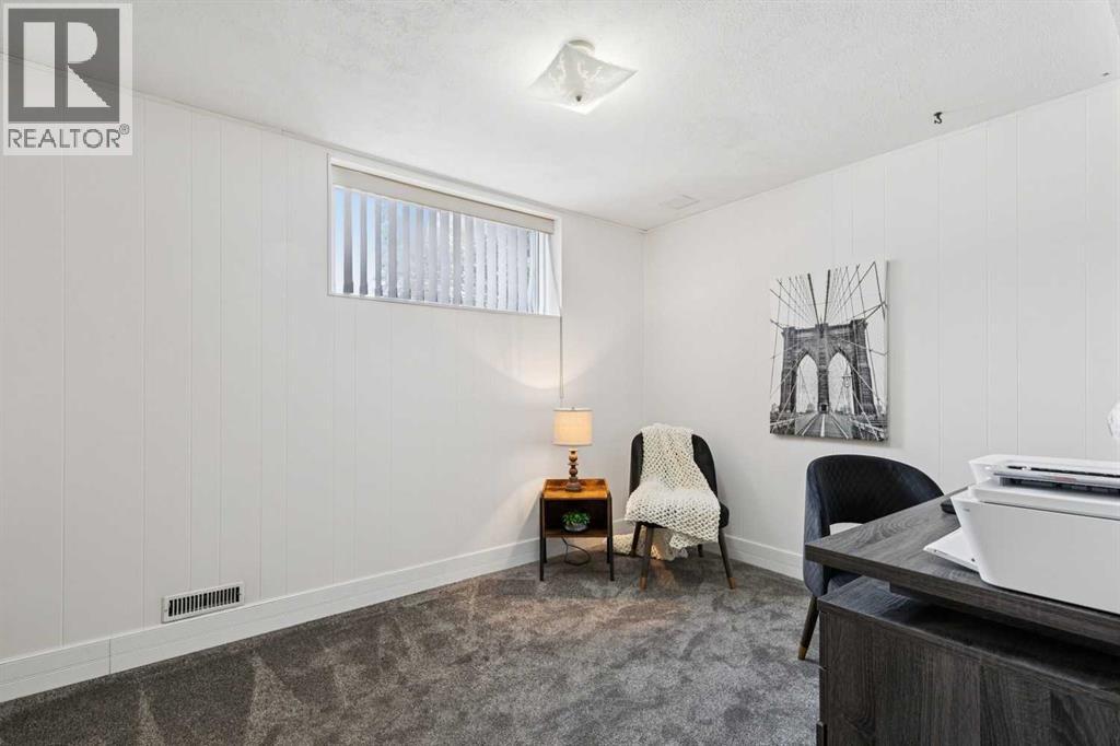 406 Queensland Place Se, Calgary, Alberta  T2J 5C9 - Photo 31 - A2291444