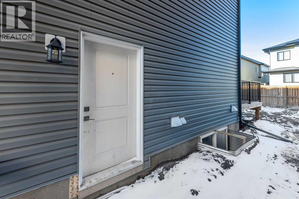 122 Sandpiper Bend, Chestermere, Alberta  T1X 2S8 - Photo 35 - A2292925