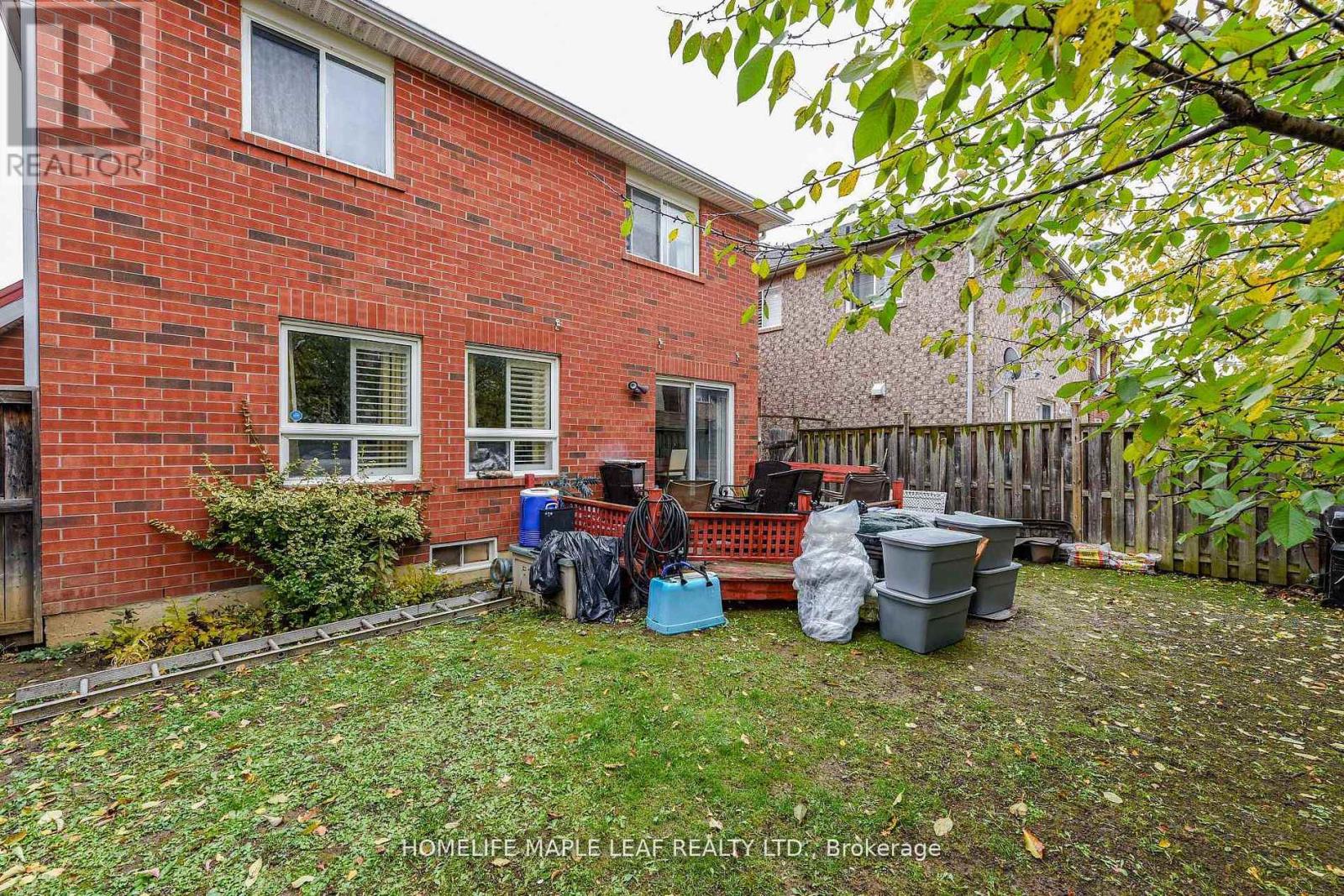 250 Brisdale Drive, Brampton (Fletcher's Meadow), Ontario  L7A 2T3 - Photo 40 - W12866274
