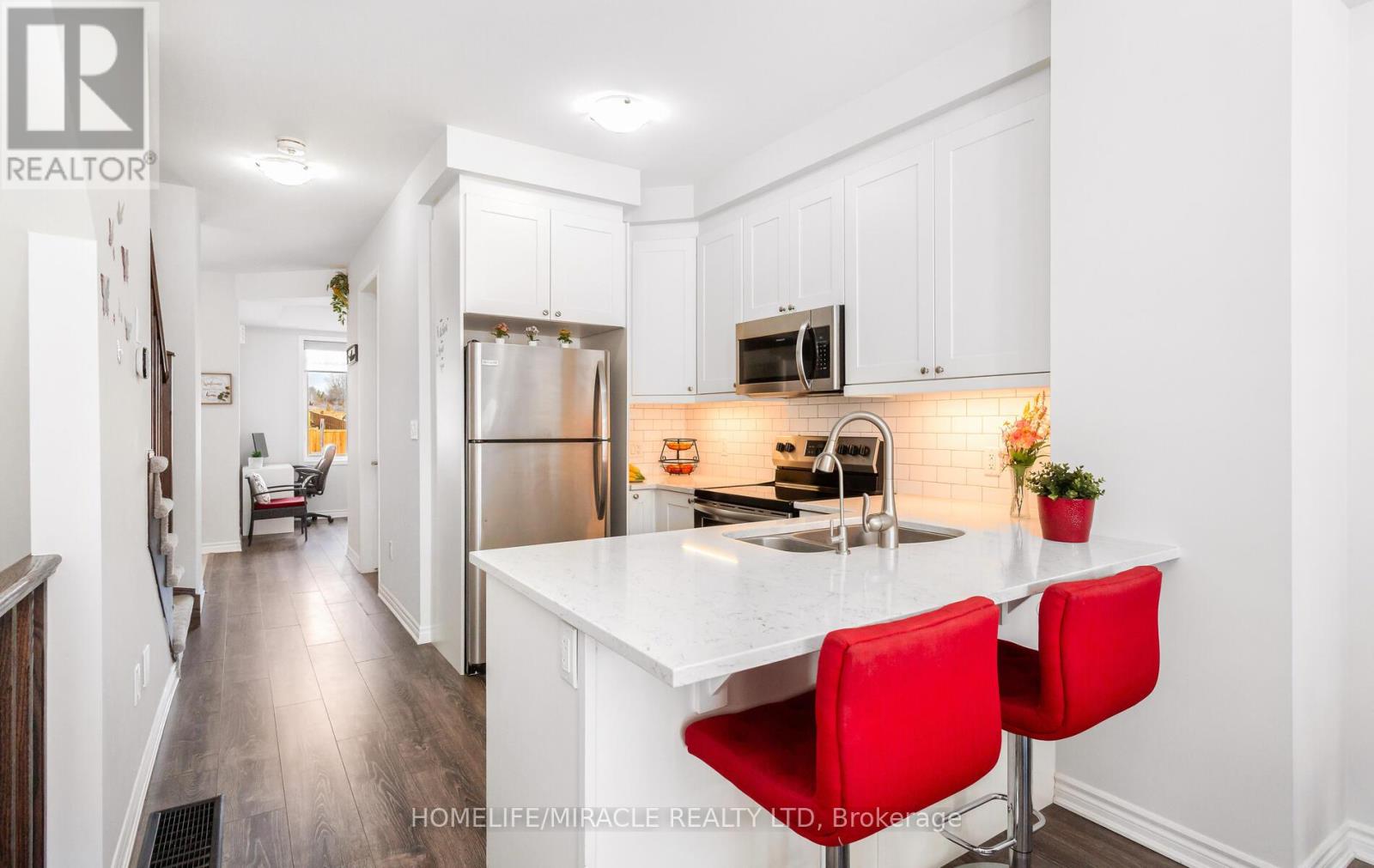 301 Equestrian Way, Cambridge, Ontario  N3E 0C7 - Photo 18 - X12873384