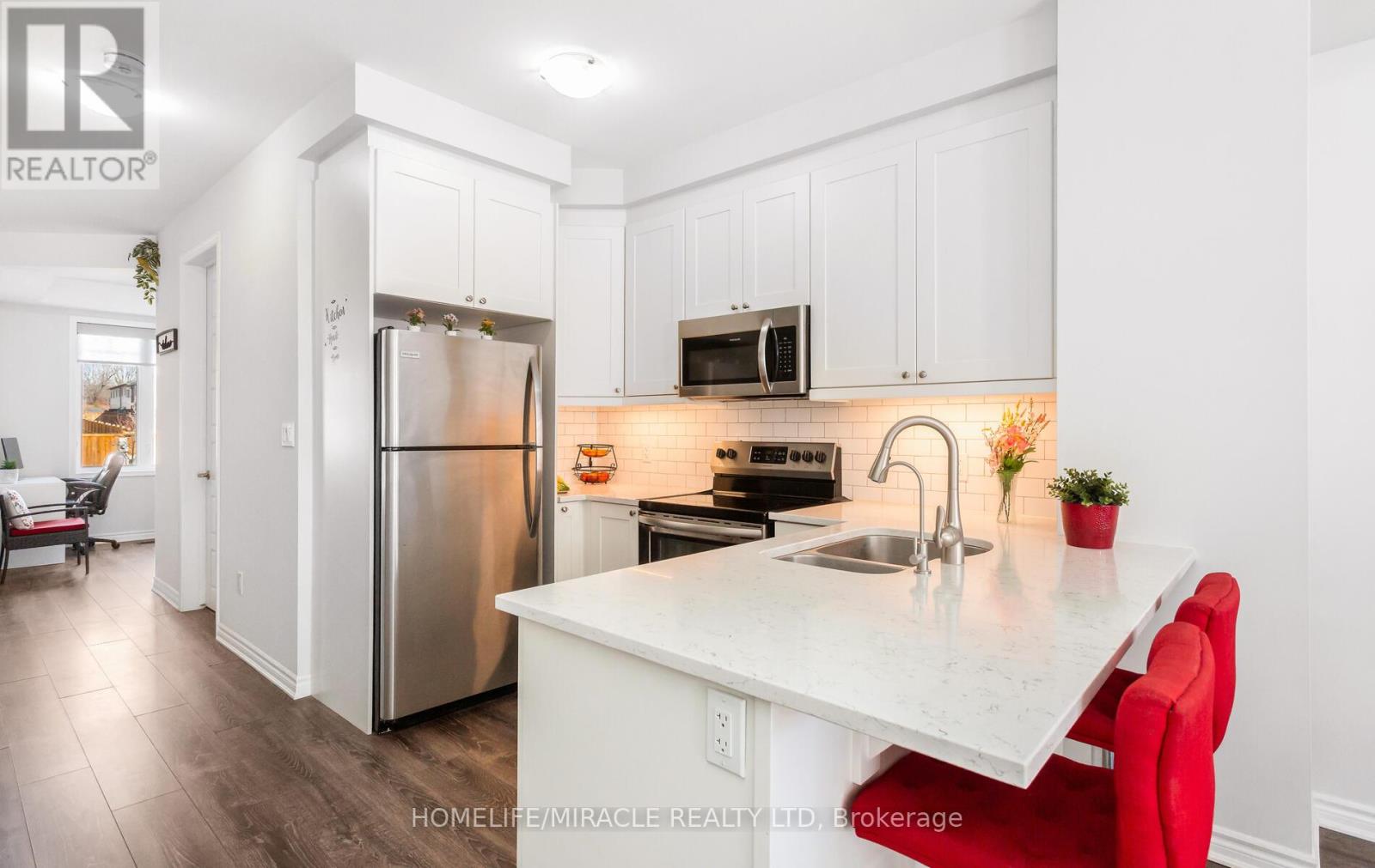 301 Equestrian Way, Cambridge, Ontario  N3E 0C7 - Photo 16 - X12873384