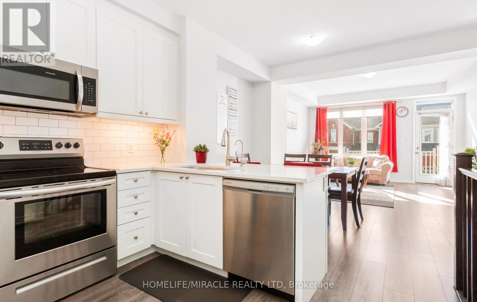 301 Equestrian Way, Cambridge, Ontario  N3E 0C7 - Photo 17 - X12873384