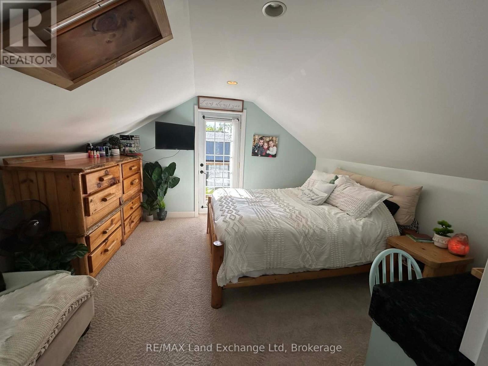 202 Union Street, North Huron (Blyth), Ontario  N0M 1H0 - Photo 14 - X12861670