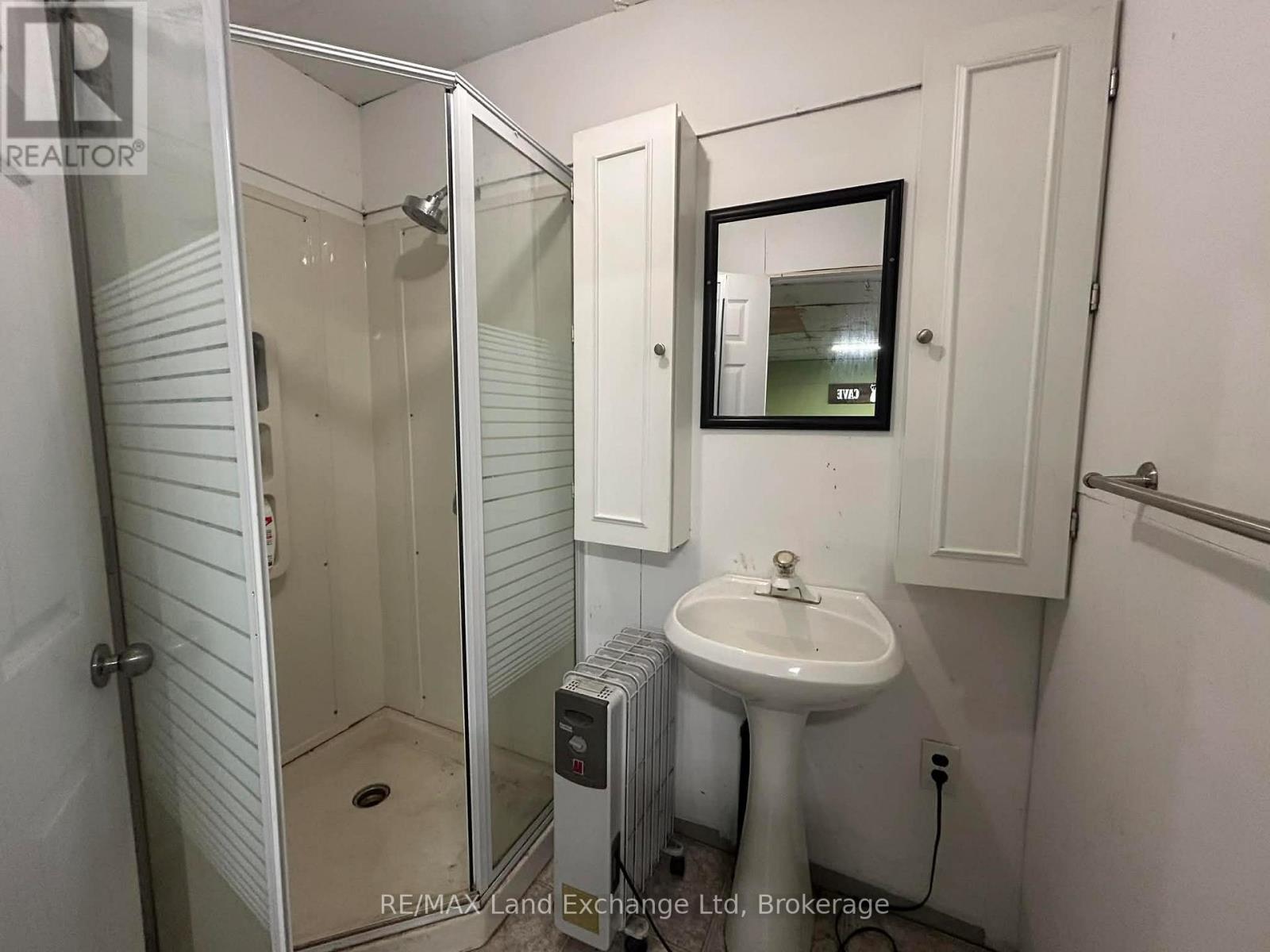 202 Union Street, North Huron (Blyth), Ontario  N0M 1H0 - Photo 21 - X12861670