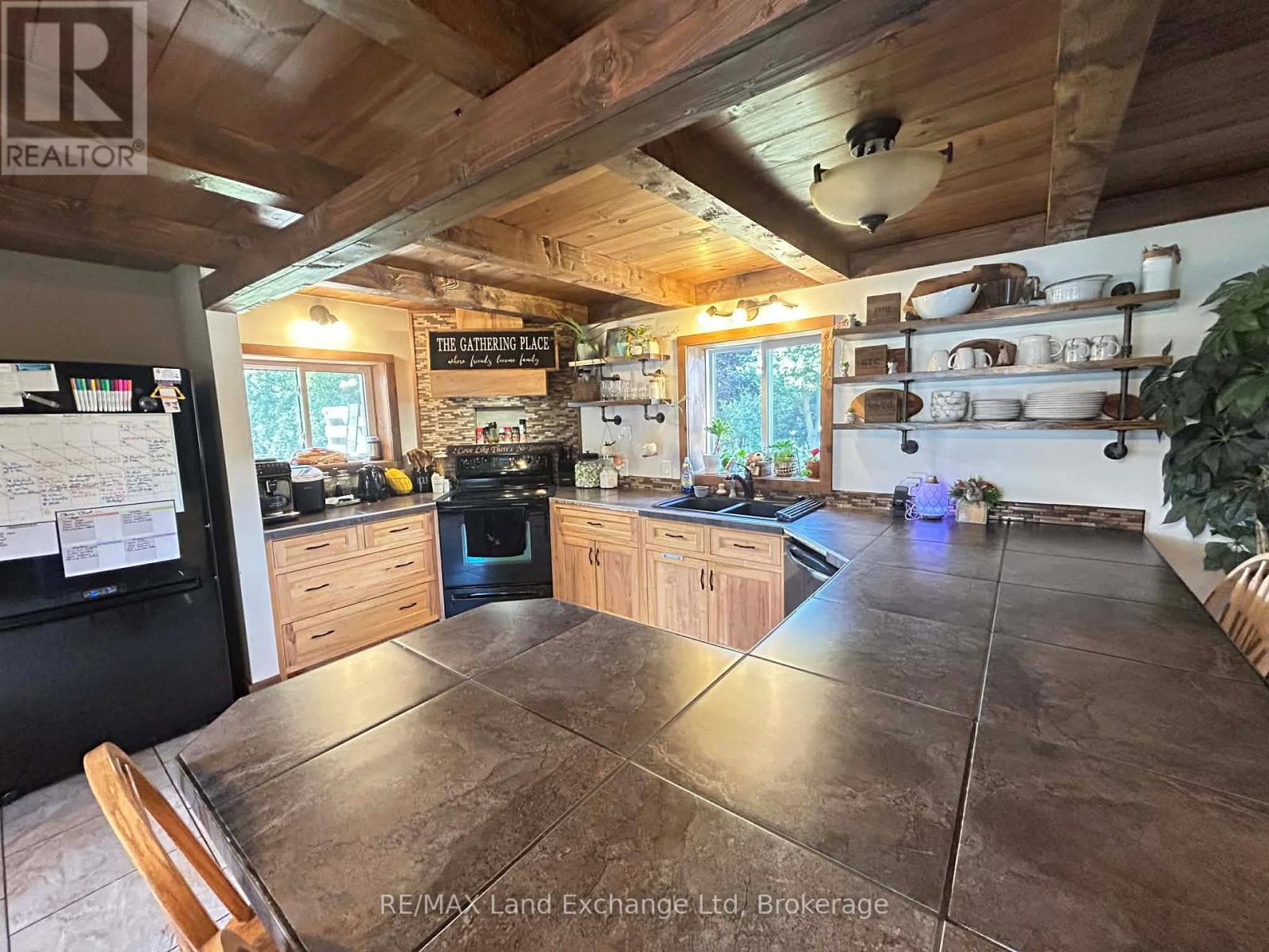 202 Union Street, North Huron (Blyth), Ontario  N0M 1H0 - Photo 8 - X12861670