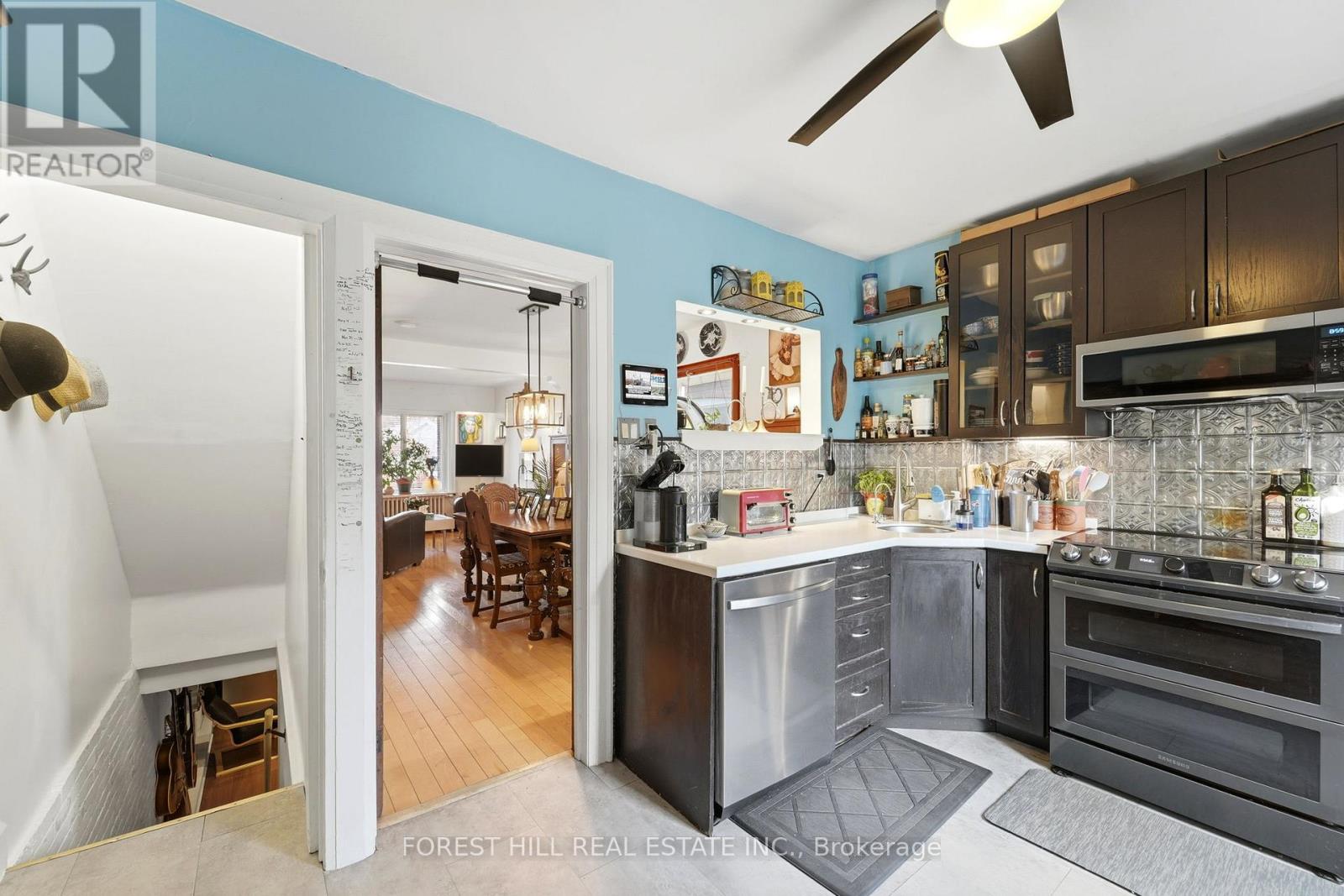 11a Marlow Avenue, Toronto, Ontario  M4J 3T8 - Photo 13 - E12869606