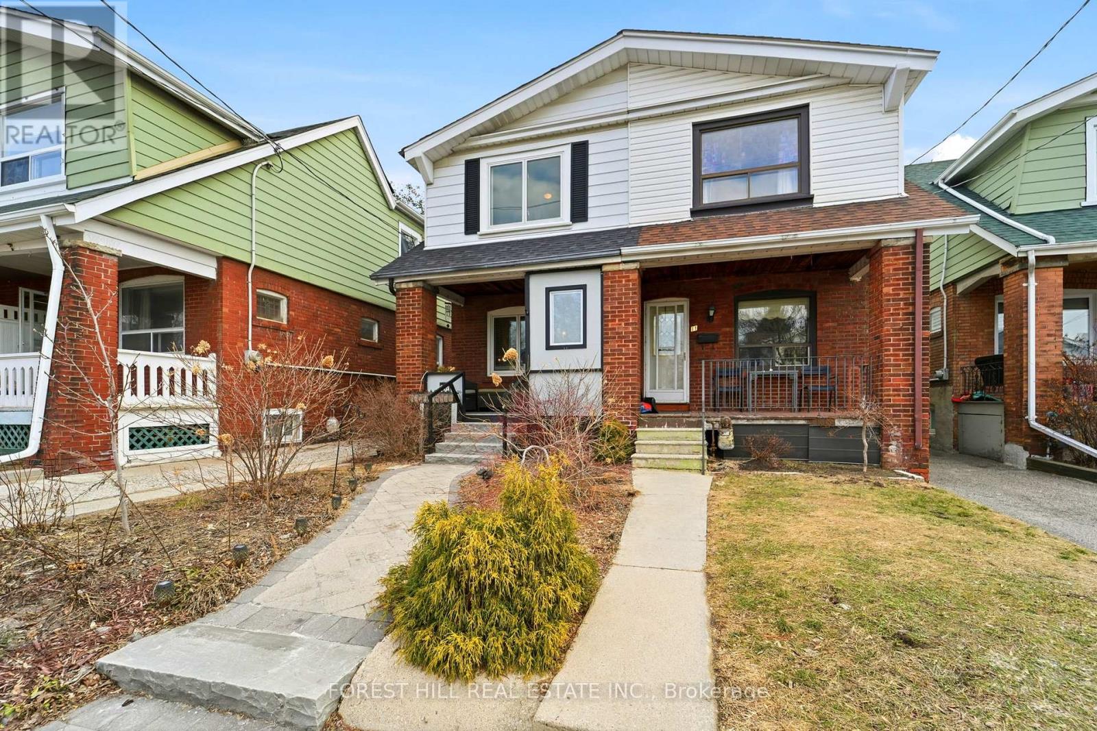 11a Marlow Avenue, Toronto, Ontario  M4J 3T8 - Photo 3 - E12869606