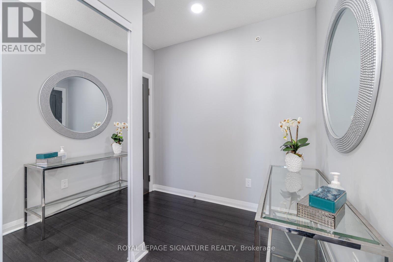 2014 - 5033 Four Springs Avenue, Mississauga, Ontario  L5R 0E6 - Photo 8 - W12851456