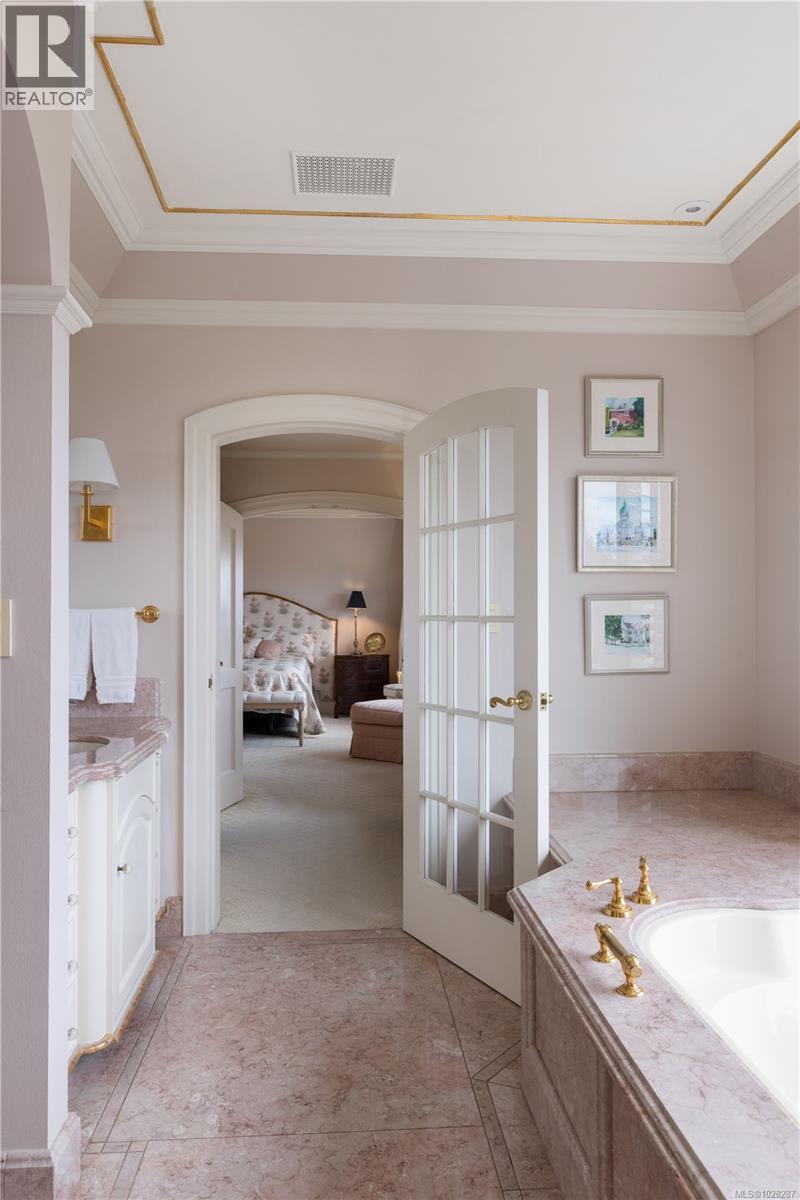 3475 Upper Terrace Rd, Oak Bay, British Columbia  V8R 6E6 - Photo 43 - 1028287