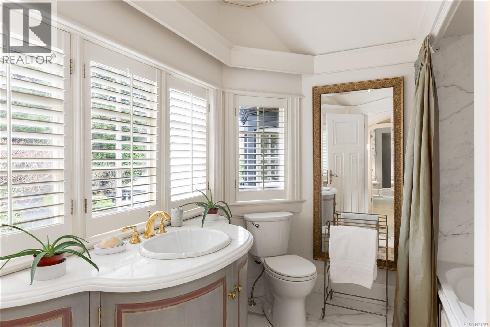 3475 Upper Terrace Rd, Oak Bay, British Columbia  V8R 6E6 - Photo 45 - 1028287