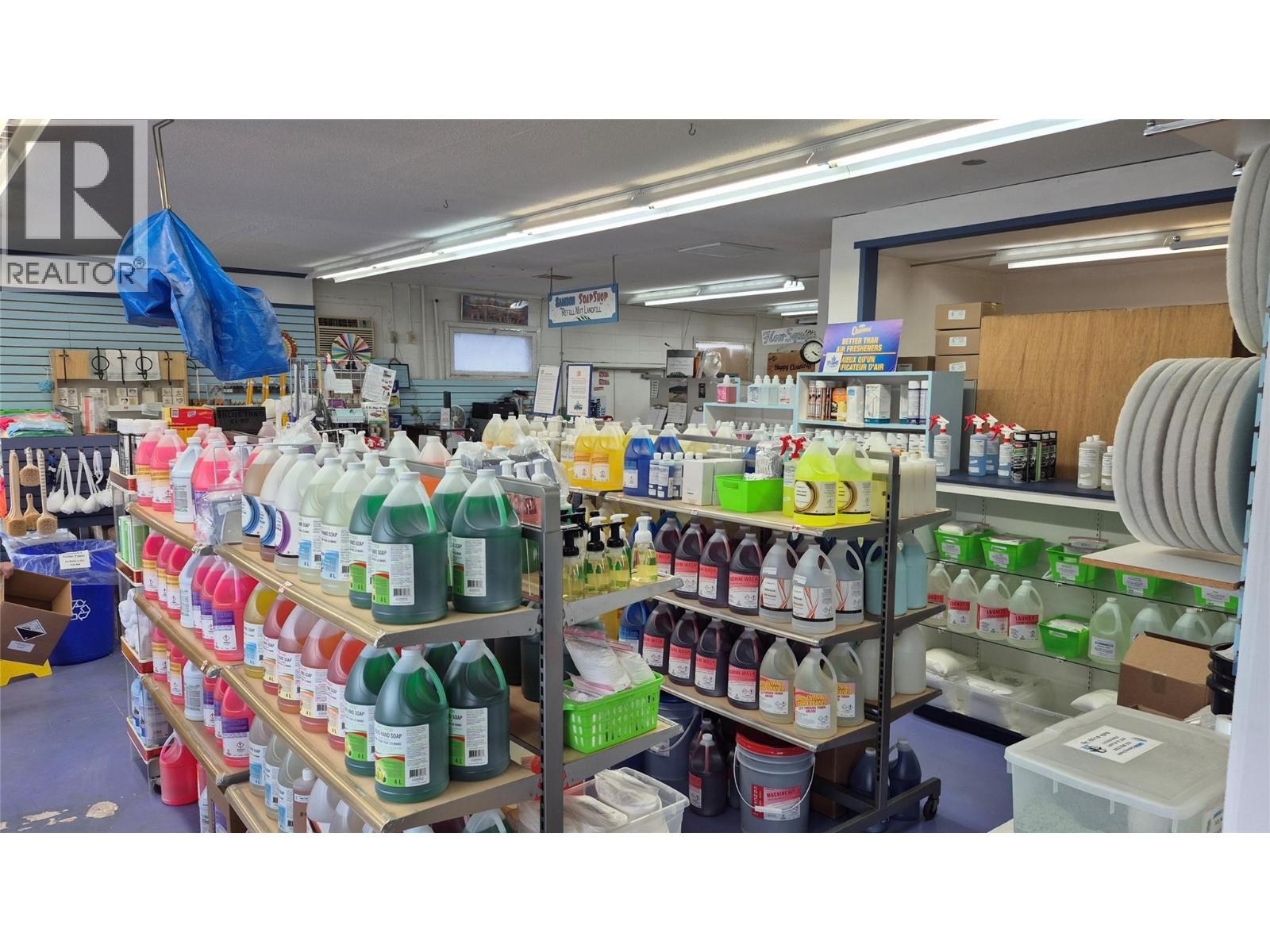 295 5 Street Sw, Salmon Arm, British Columbia  V1E 2Y9 - Photo 11 - 10379006