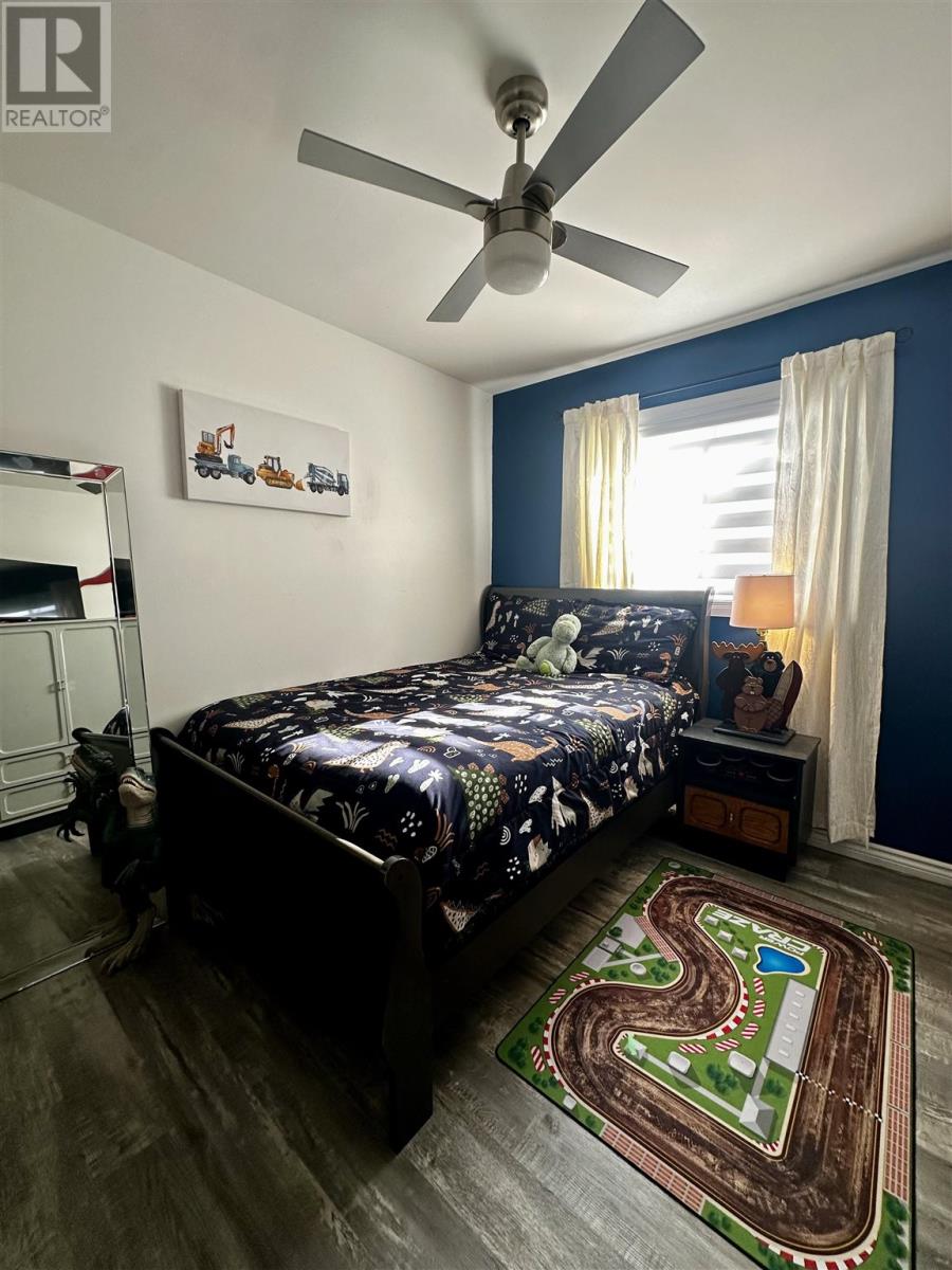 61 Axmith Ave, Elliot Lake, Ontario  P5A 1B5 - Photo 19 - SM260470