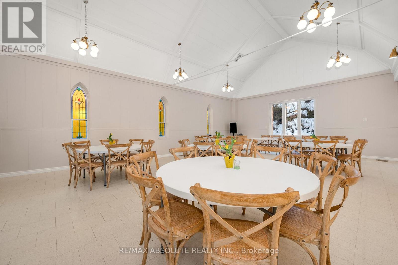 2476 Old Montreal Road, Ottawa, Ontario  K4C 1G6 - Photo 9 - X12875060