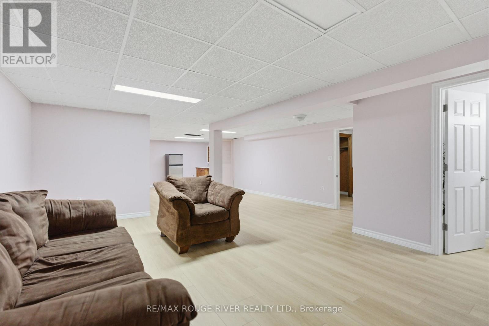 98 Applewood Crescent, Whitby, Ontario  L1N 2E7 - Photo 34 - E12877196