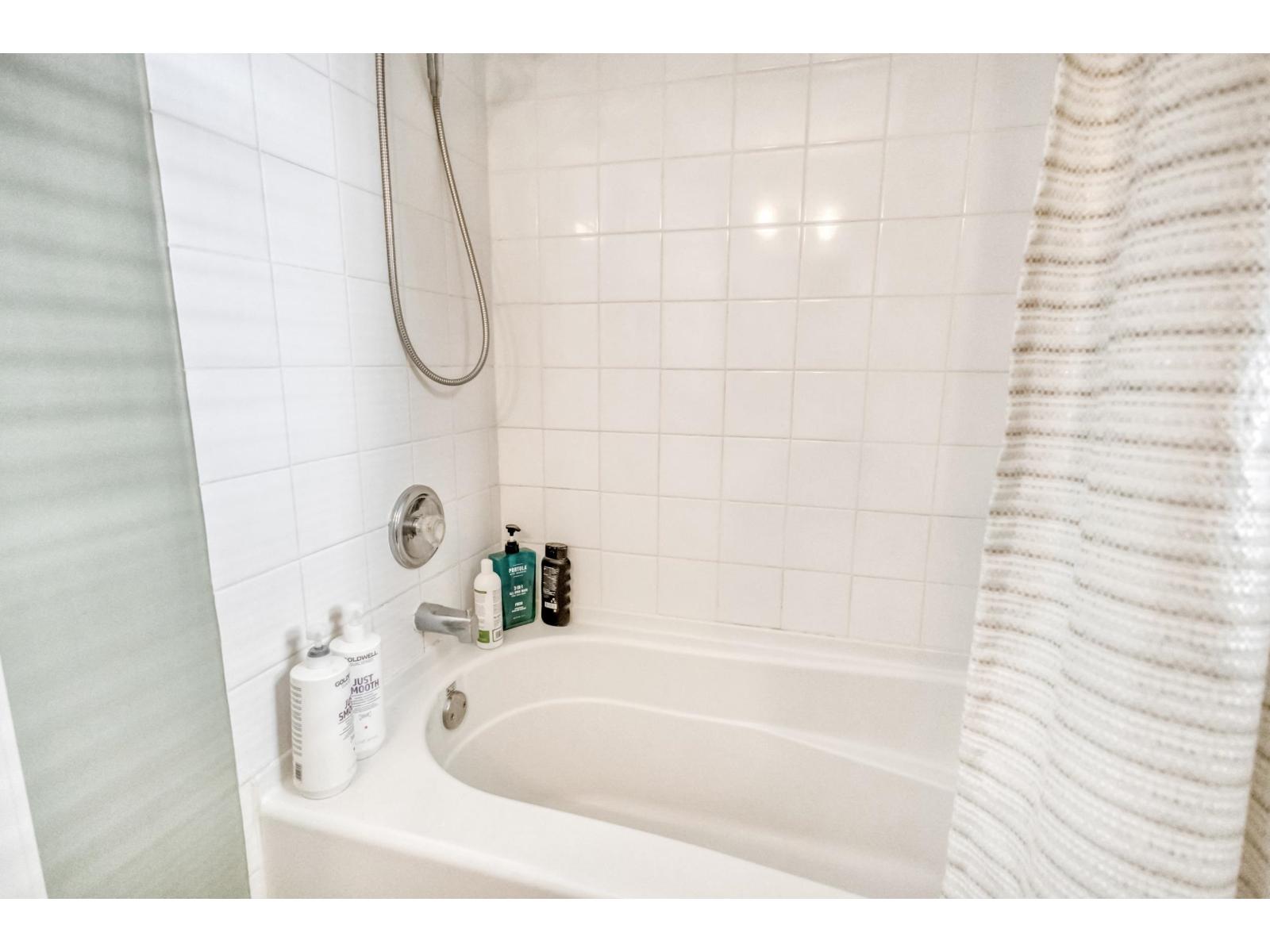 Lower 46270 Valleyview Road, Promontory, Chilliwack, British Columbia  V2R 5P7 - Photo 22 - R3099273