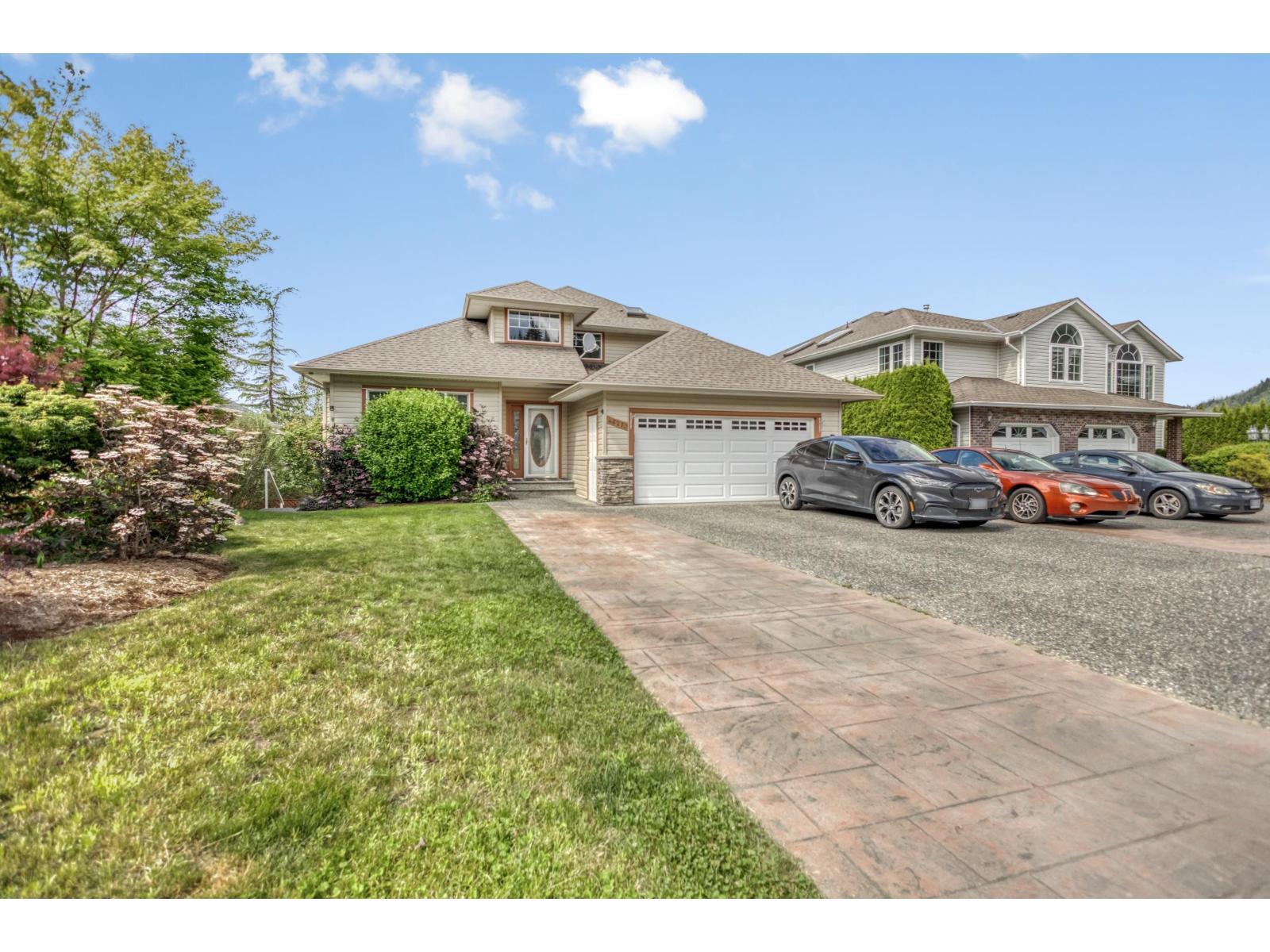 Lower 46270 Valleyview Road, Promontory, Chilliwack, British Columbia  V2R 5P7 - Photo 2 - R3099273