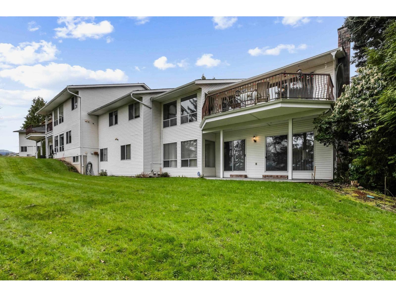 4 3632 Bulkley Street, Abbotsford, British Columbia  V3G 3E9 - Photo 2 - R3098628